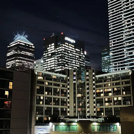 The Canary Hub Londres Extérieur photo